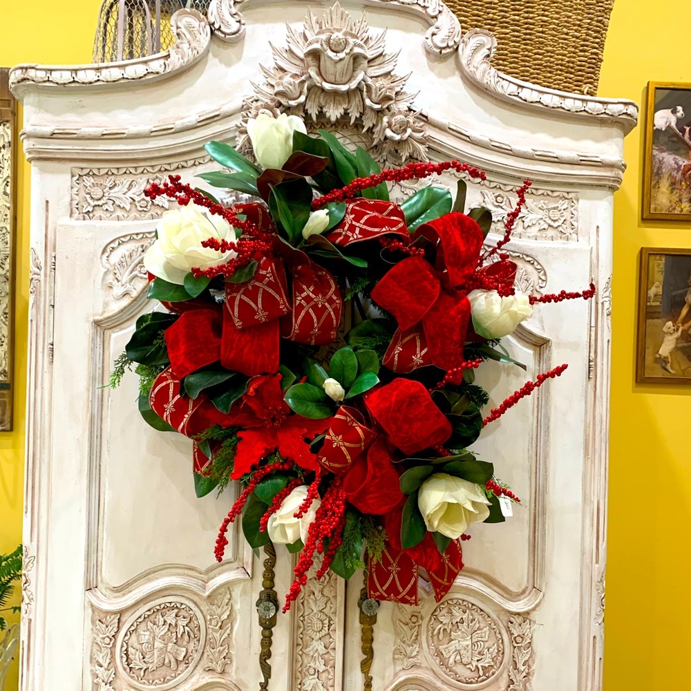 Magnolia Christmas Wreath. Purchase and get this beautiful BJ necklace free.